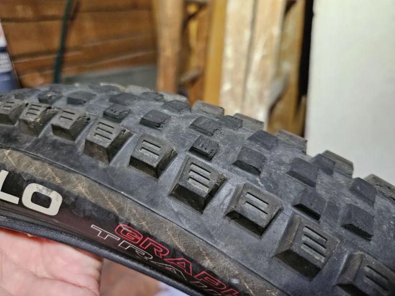 Vittoria Mazza 2.4" + Martello 2.35" (4ks)