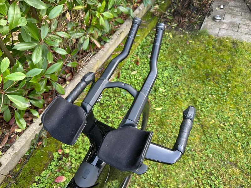 Trek Speed Concept SLR 7, velmi dobrý stav, Ultegra Di2 s Dura-Ace páčkami, Scope R5 kola, powermetr