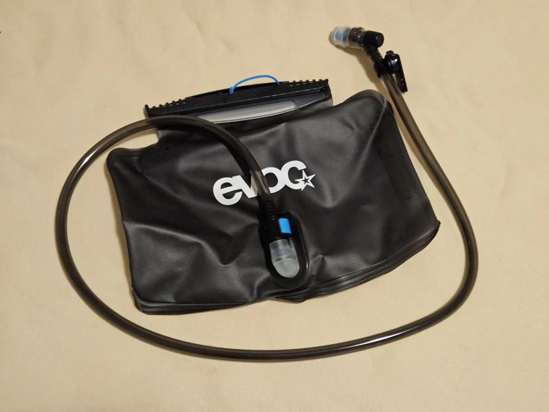 Evoc Hip Pack Pro 3 (+ rezervoár 1.5l)
