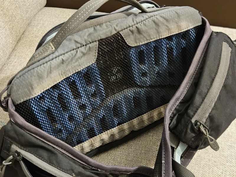 Evoc Hip Pack Pro 3 (+ rezervoár 1.5l)