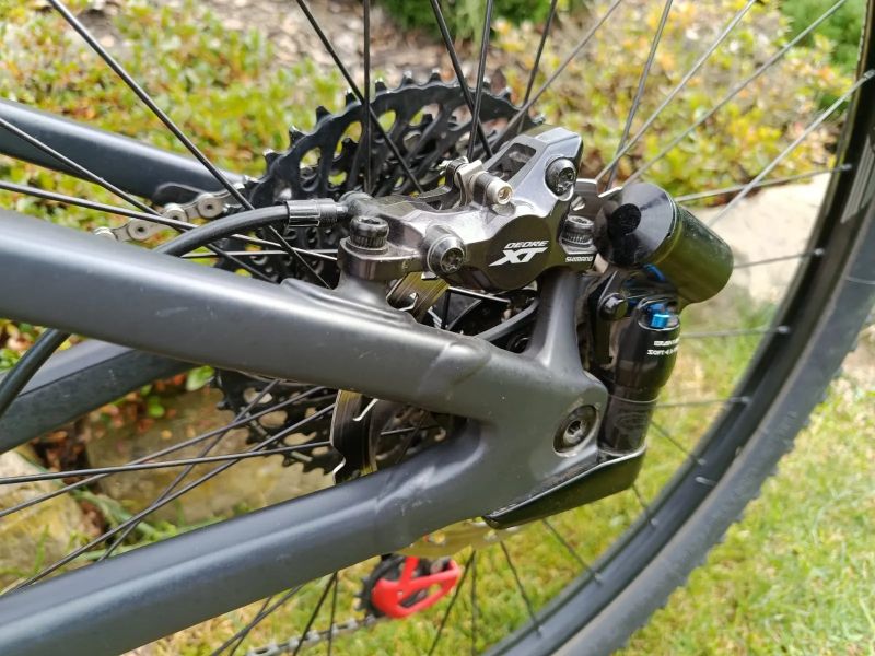 Specialized 🔴 Prodám celoodpružené kolo Specialized 29” – vel. M