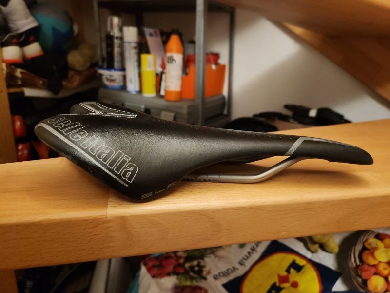 Sedlo Selle Italia SLR