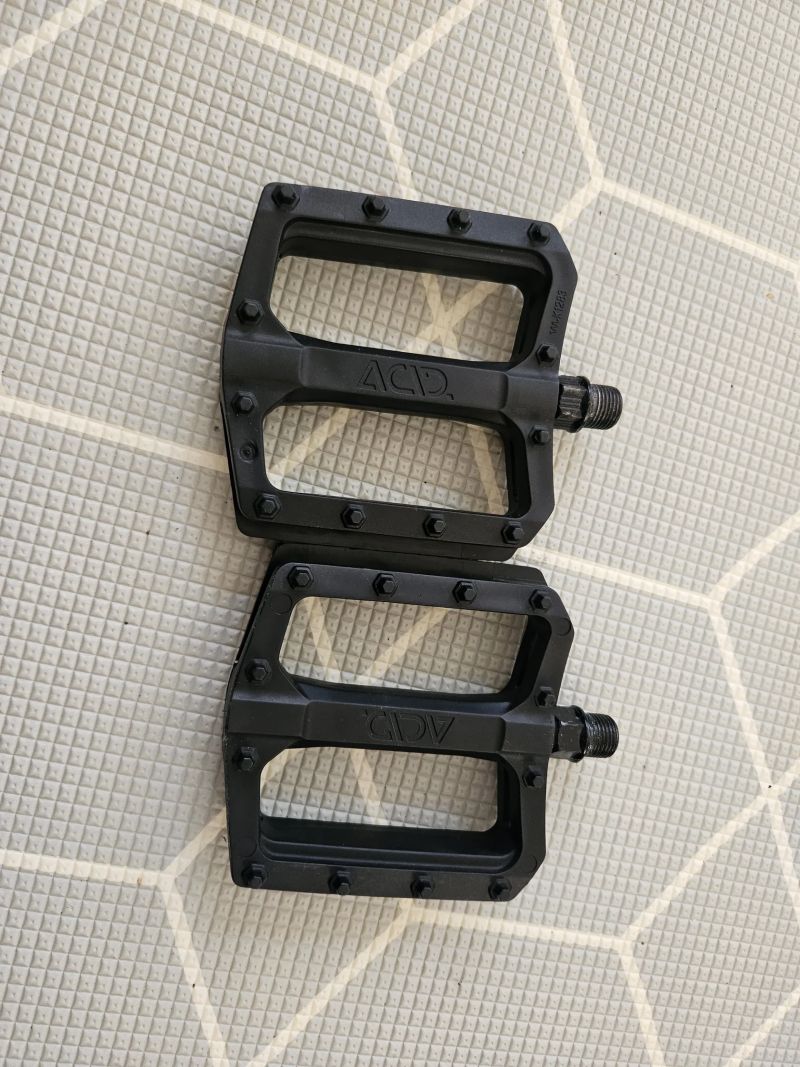 Pedály ACID Pedals FLAT C3-ZP