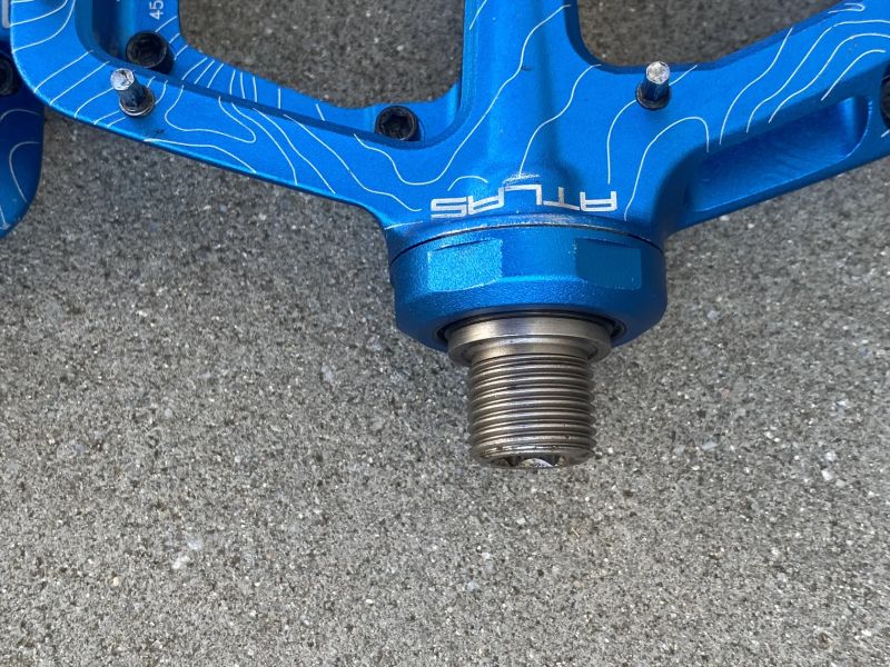 RACE FACE - pedály Atlas 22 Modré