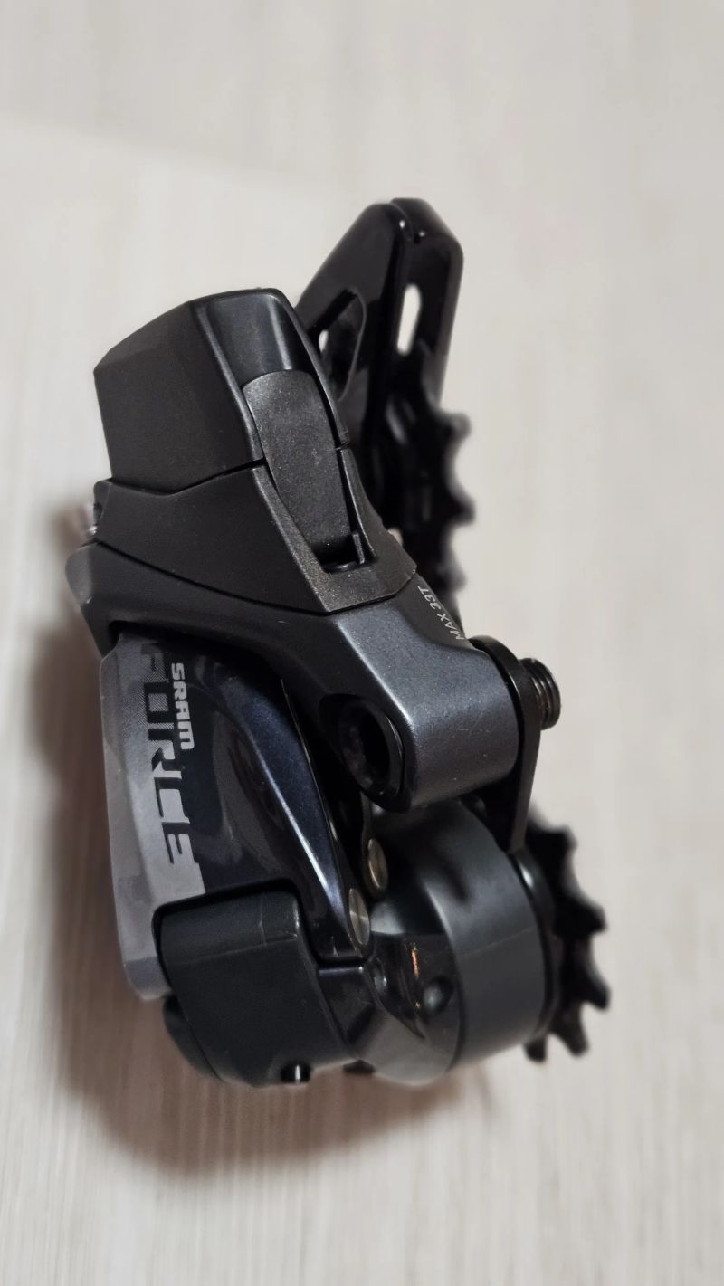 Přehazovačka Sram Force