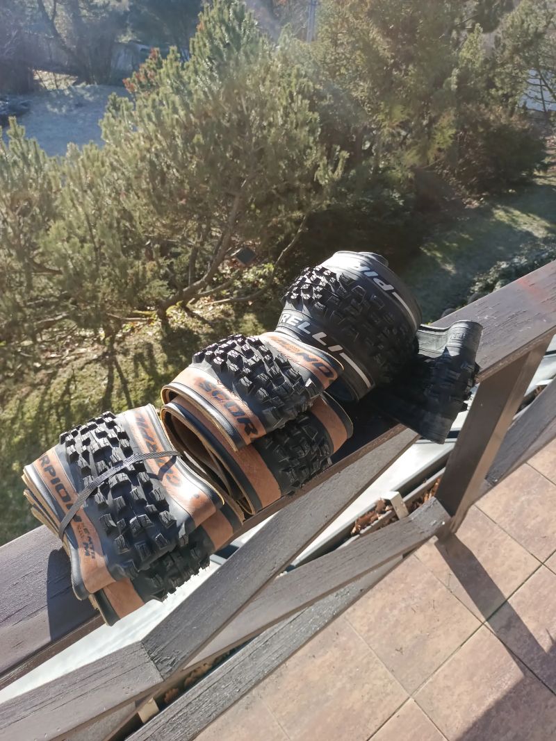 Pláště Pirelli pro enduro 29*2,6