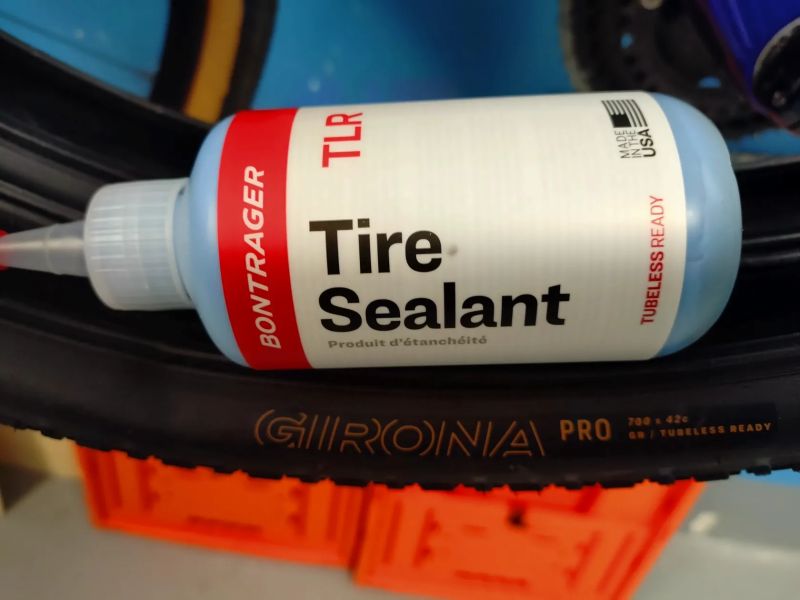 Pláště BONTRAGER - NOVÉ