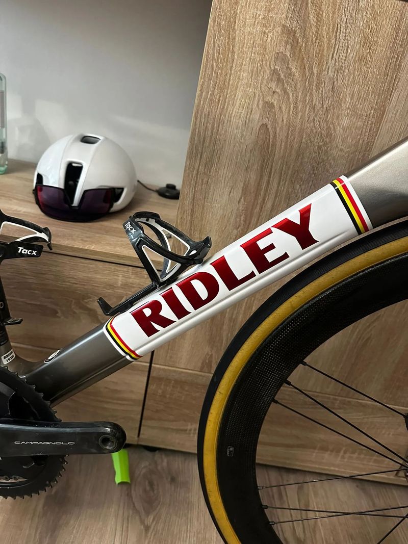 Ridley Noah Fast, Campagnolo Record EPS 12s, vel M.