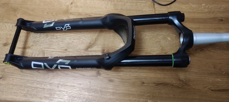 vidlice DVO Diamond E3 29' a 160mm