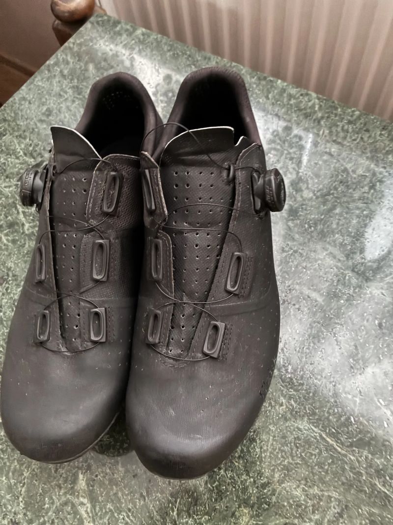 Cyklistické tretry Fizik Tempo Overcurve R4 Wide