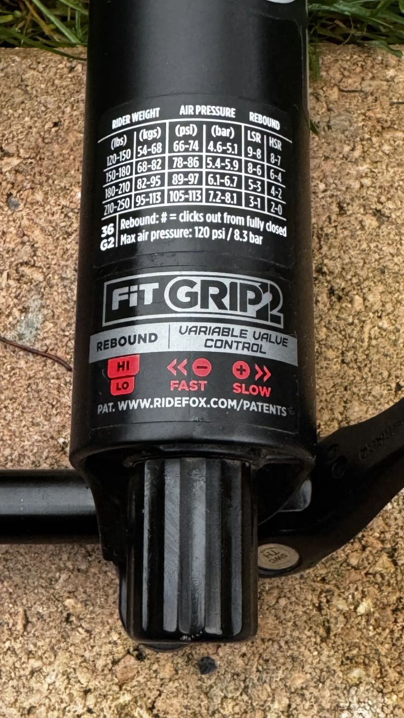 Fox 36 Performance Elite Grip2