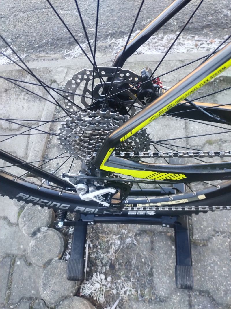 KARBONOVÉ HORSKÉ KOLO , FOX, SHIMANO XT