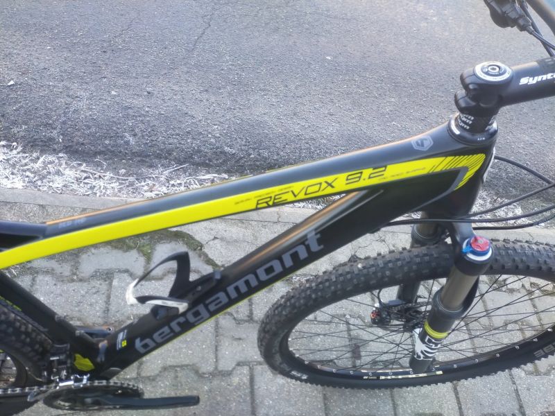 KARBONOVÉ HORSKÉ KOLO , FOX, SHIMANO XT