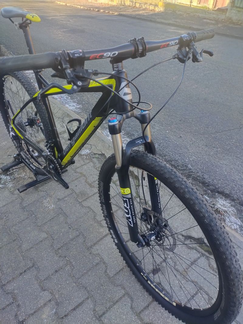 KARBONOVÉ HORSKÉ KOLO , FOX, SHIMANO XT