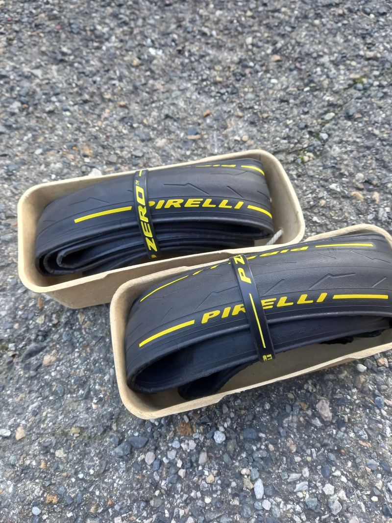 Pirelli P zero race