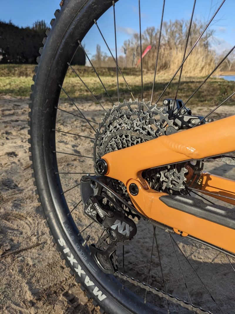 Canyon Spectral 5", vel S", 27,5", zdvihy 150mm/150mm", nový rám"