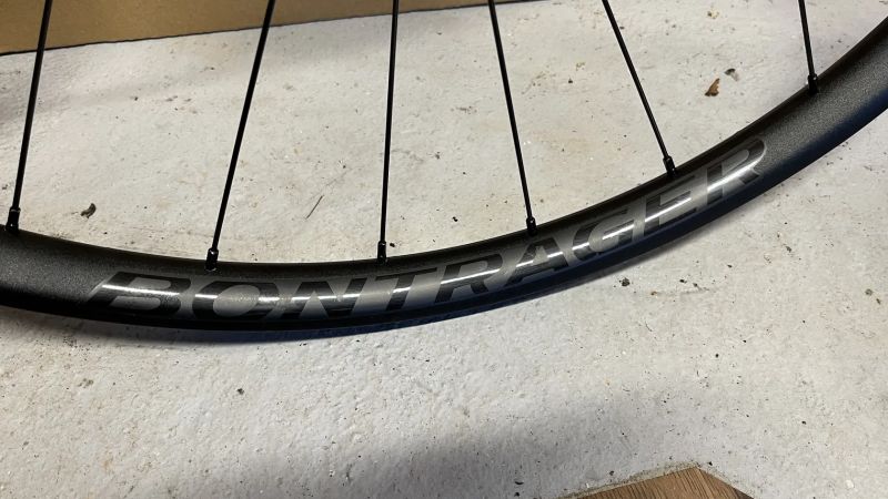 Zapletená kola Bontrager Line Comp 30 29/27,5”