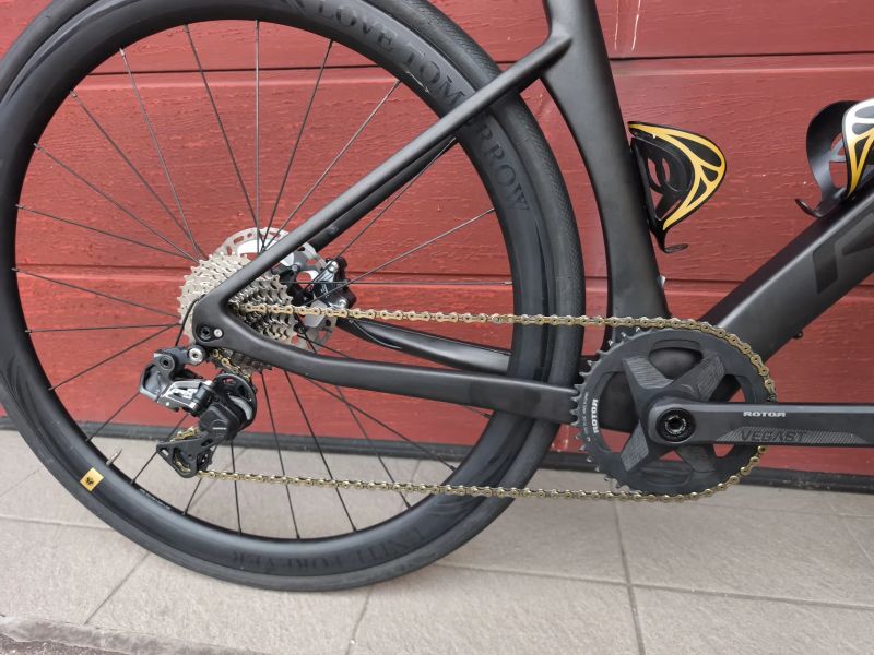 Gravel Ridley Kanzo Fast TomorrowLand Di2, karbonová kola, velikost L