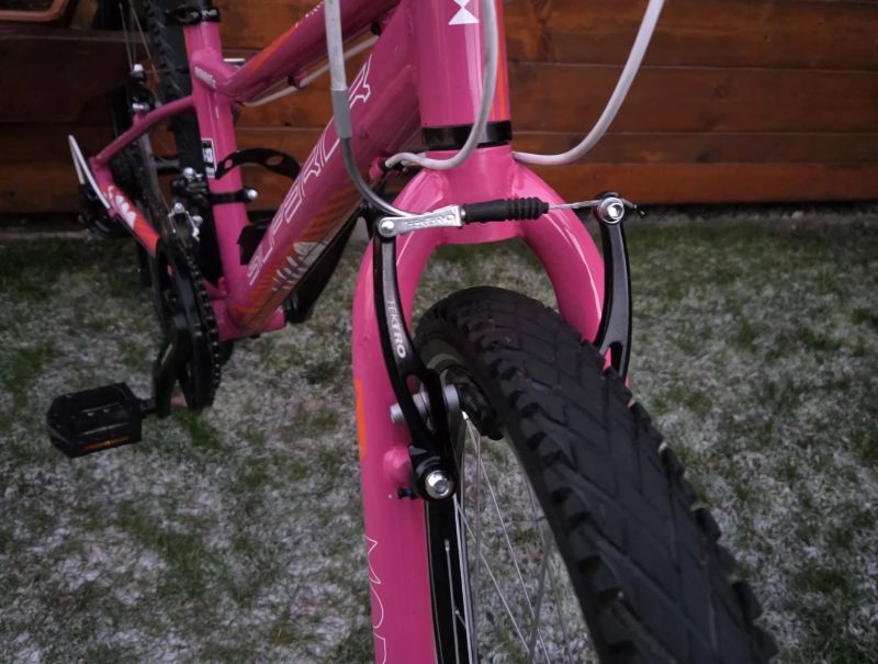 Dívčí kolo 24" Superior MODO 7-12let postava 120-150cm minimálně použité.