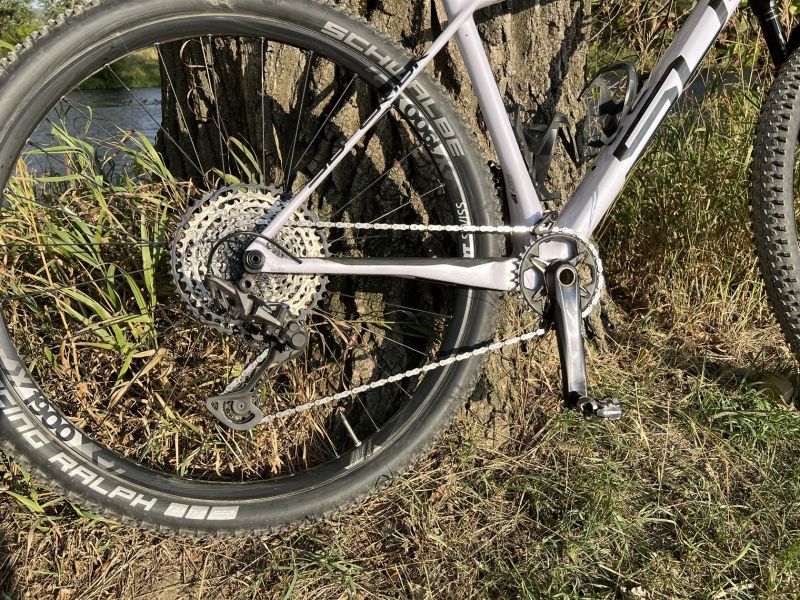 Superior XP 979, vel. L + teleskopická sedlovka FOX Transfer