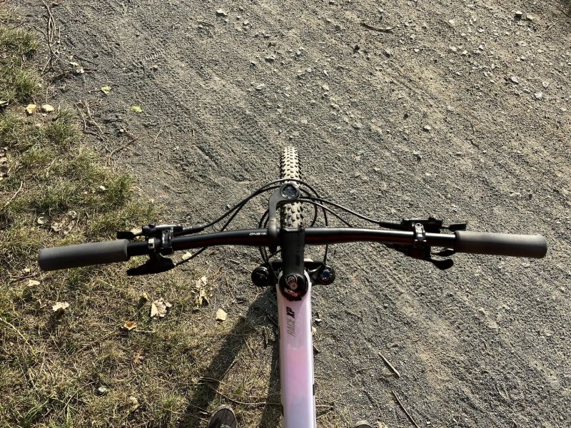 Superior XP 979, vel. L + teleskopická sedlovka FOX Transfer