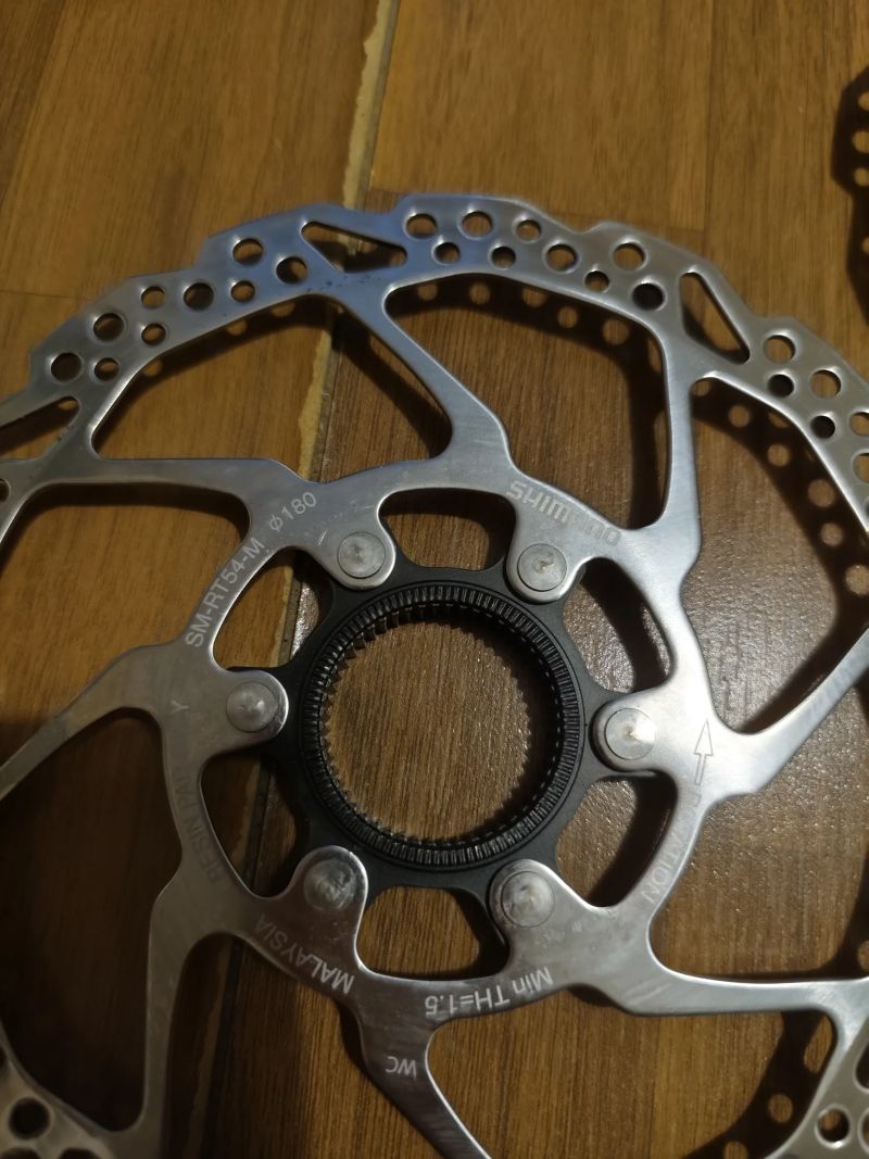Sada brzdových kotoučů Shimano SM-RT54 