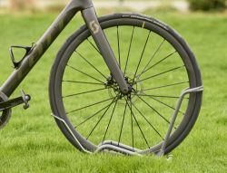 Scott Addict (nová kazeta, nová karbonová kola)