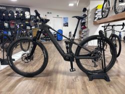 Testovací elektrokolo Raymon Airok Ultra Carbon Stealth testovací vel.M, původní cena 219 000 Kč!