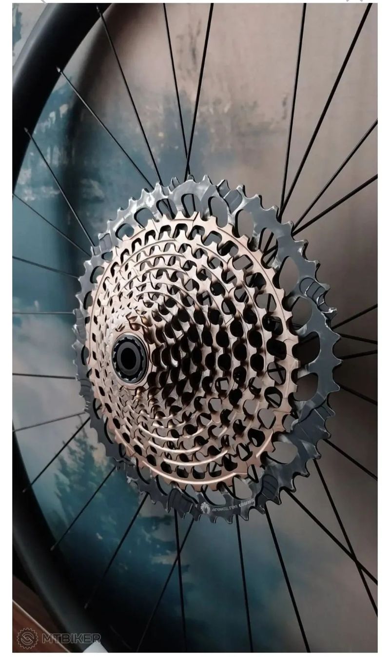 DT Swiss HXC 1501 - nové za 54% PC