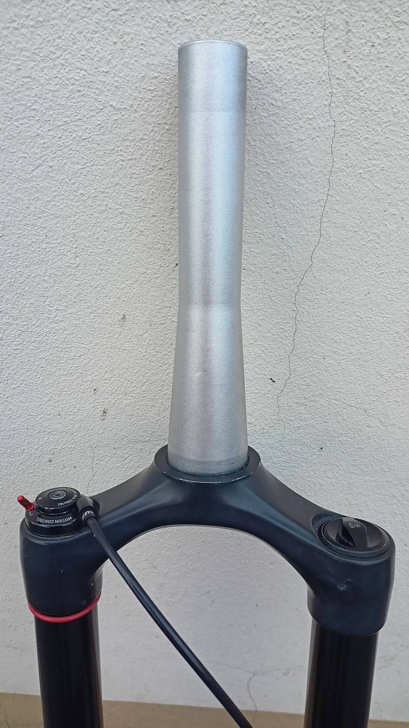 Rock Shox FS-REBA-15B-A8 remote lockout 130mm