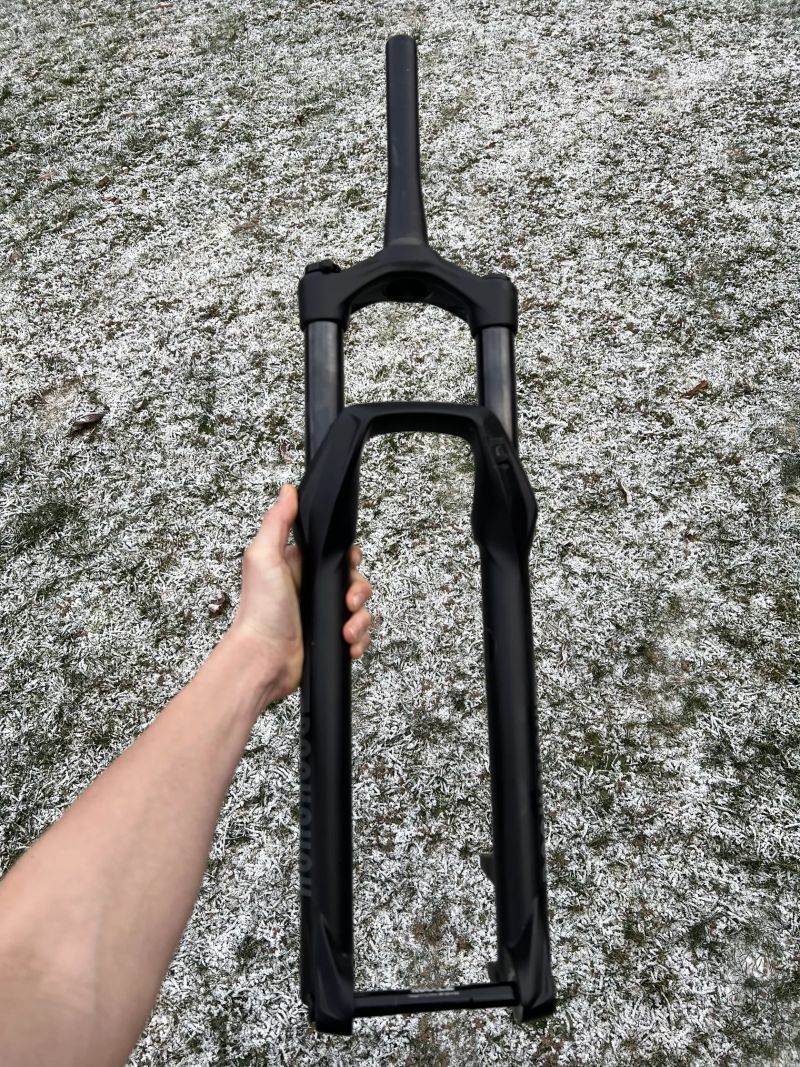 Vidlice Rock Shock recon silver zdvih 140mm