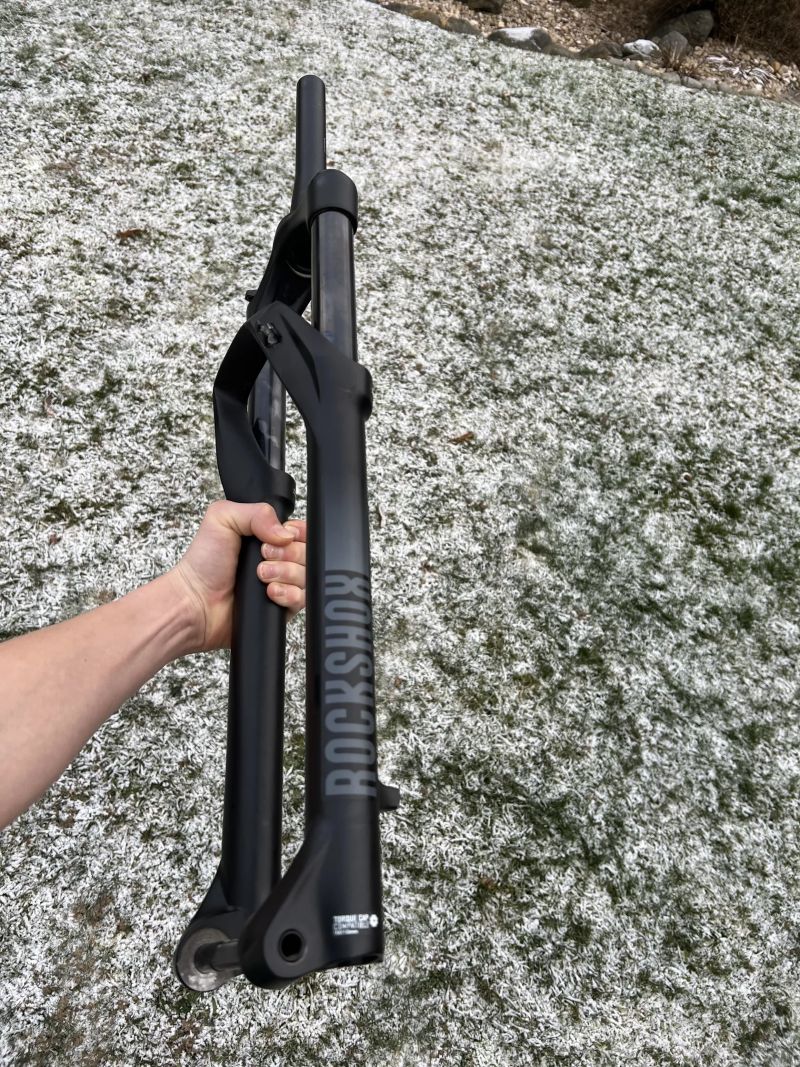 Vidlice Rock Shock recon silver zdvih 140mm