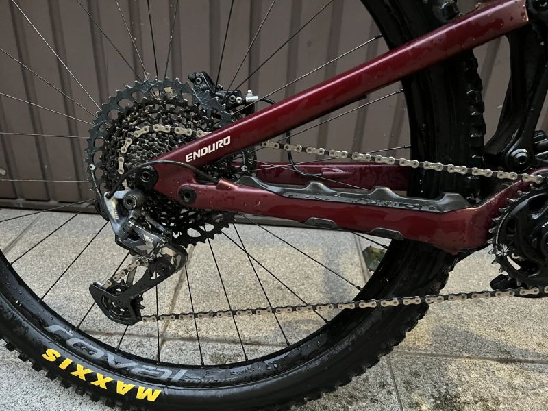 Specialized Enduro CF Expert