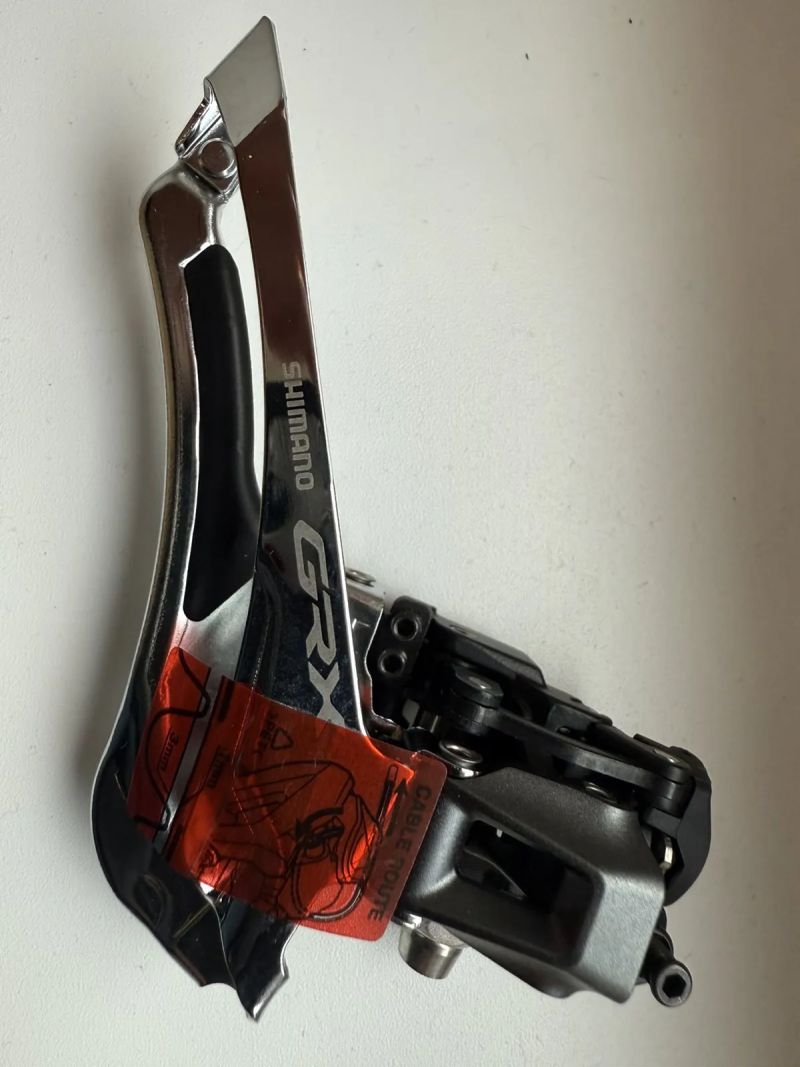 přesmykač Shimano gravel GRX 2x11 rychlostí FDRX810 