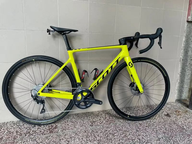 Scott Addict RC 30 yellow.