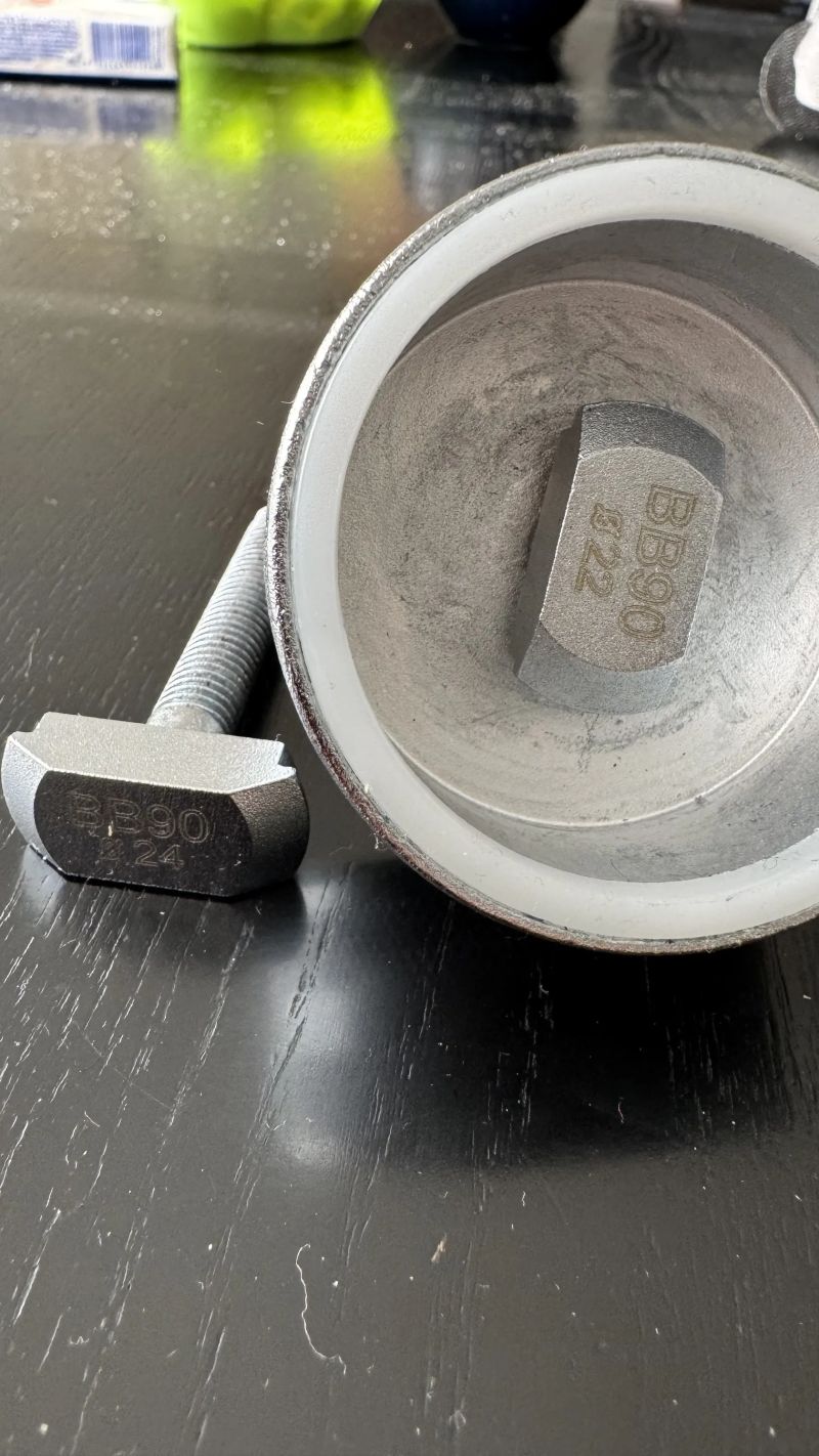 Unior stahovák pressfit BB90