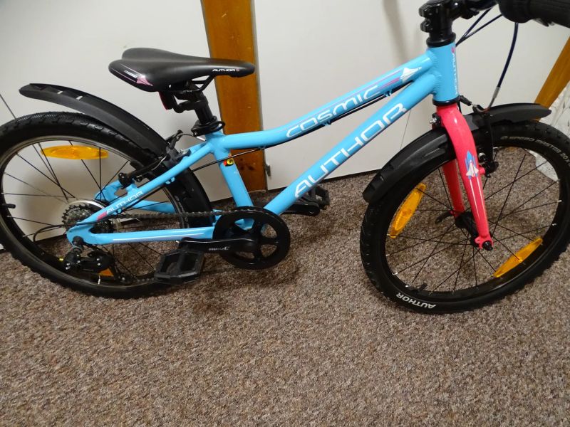 Author Cosmic 20" "Nové kolo"