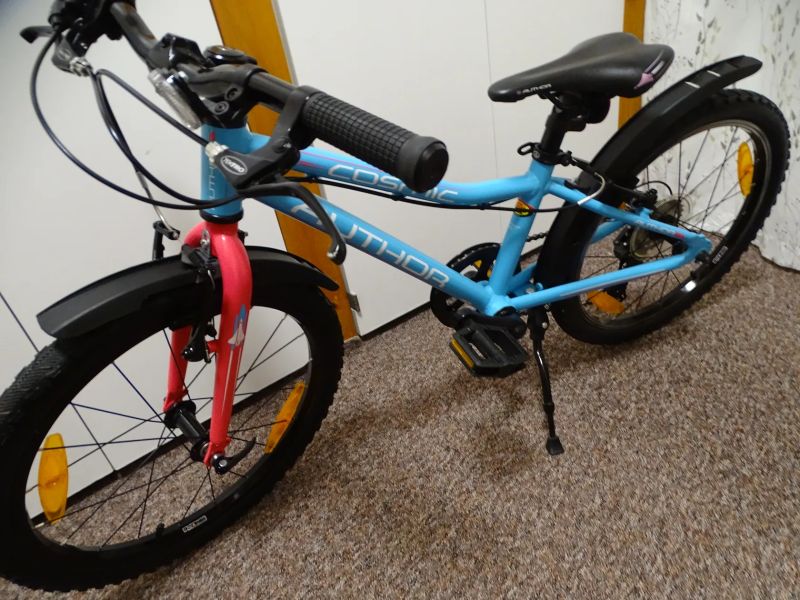 Author Cosmic 20" "Nové kolo"