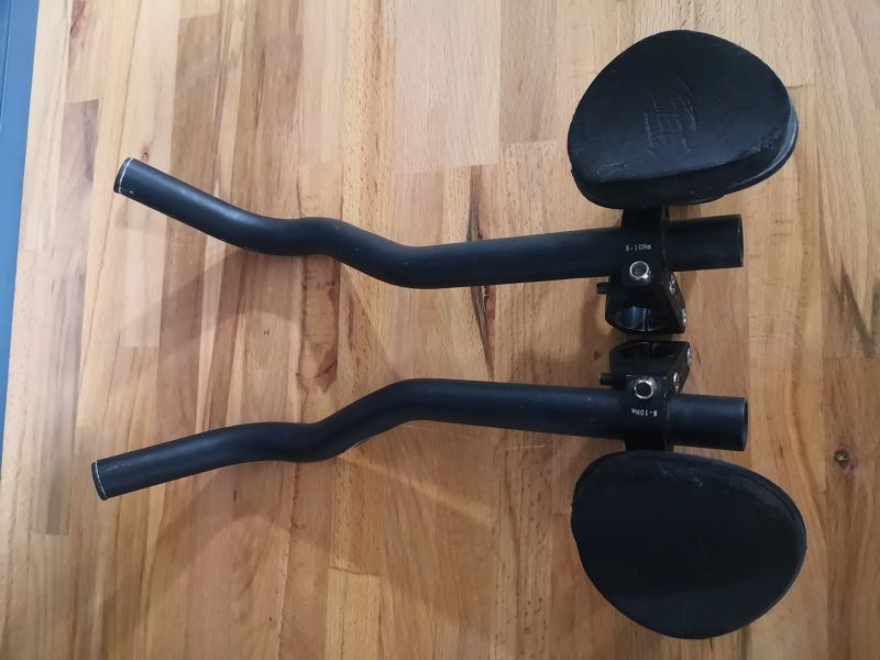 Nástavce BBB na triatlon/časovku