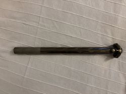 Isaac karbonova sedlovka 27.2mm / 370mm / 0mm offset