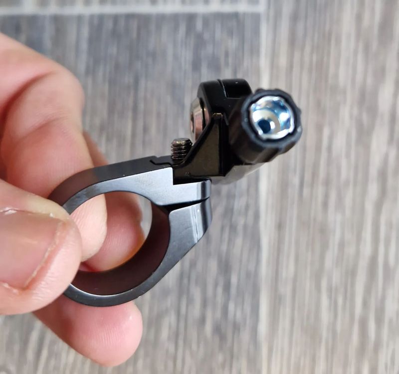 NOVÁ páčka Thomson levá str.