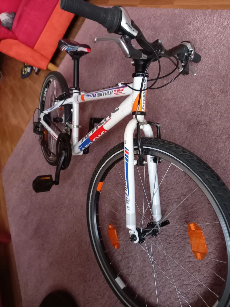 Lehké dětské kolo (hliník) Apache Buffalo 24