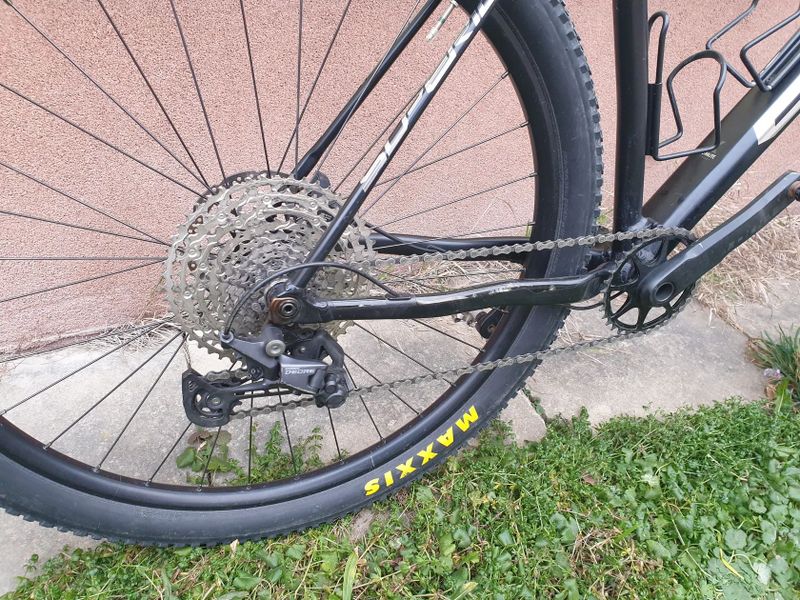 Superior 909 XP r. 2022 (vel. 21 pal., XL)