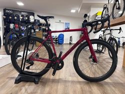 Testovací silniční kolo Raymon Kirana Ultra vel. M, původní cena 112 490 Kč! 