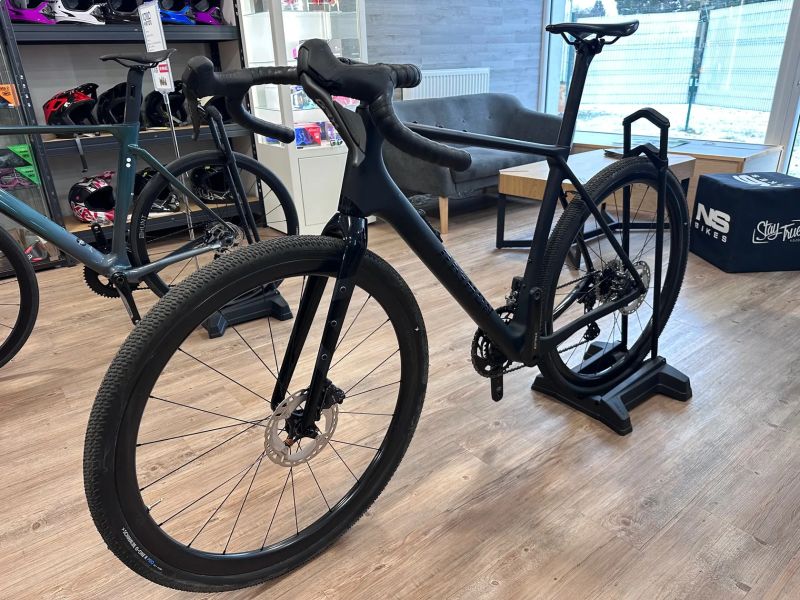 Testovací gravel kolo Raymon Soreno Ultra vel.M, původní cena 107 490 Kč!