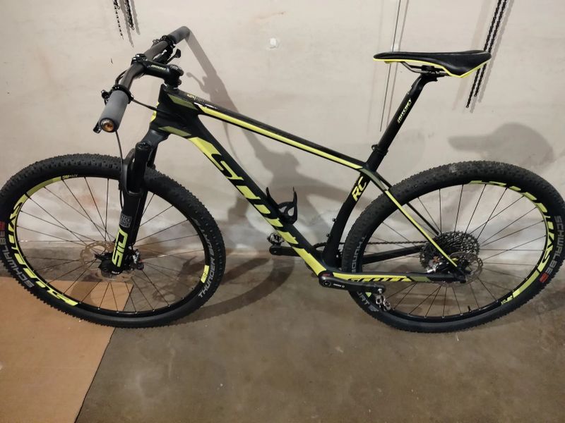 Scott Scale RC World Cup HMX carbon vel. L