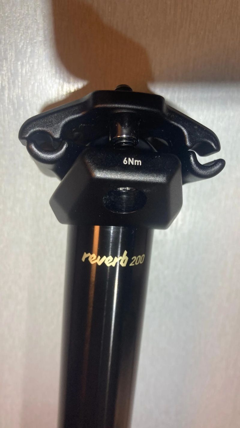 Sedlovka Rock Shox Reverb AXS B1 34,9 - nová 