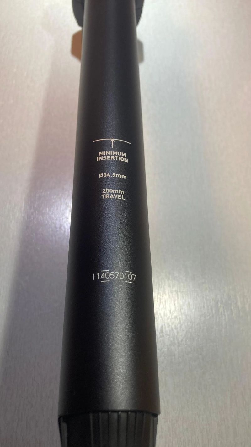 Sedlovka Rock Shox Reverb AXS B1 34,9 - nová 