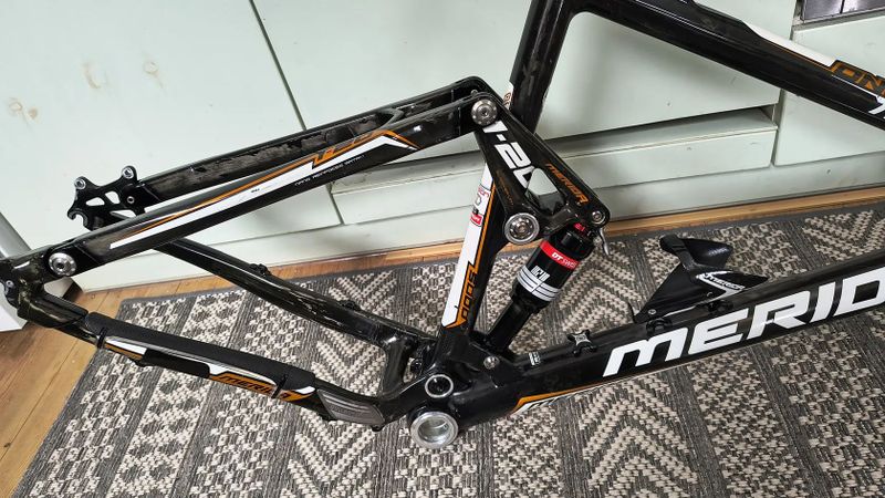 Karbonový rám Merida One Twenty vel. 21" na 26" kola