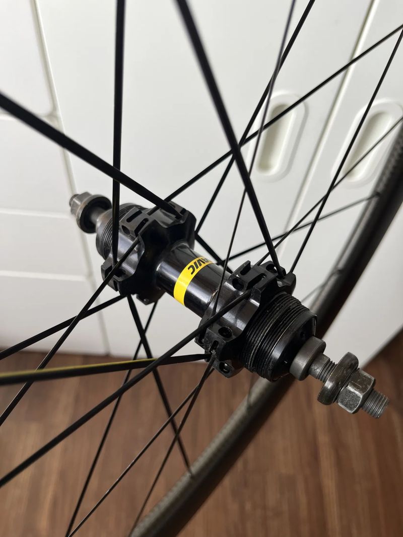 Mavic ELLIPSE PRO CARBON UST - dráhová/fixed gear - zánovní.